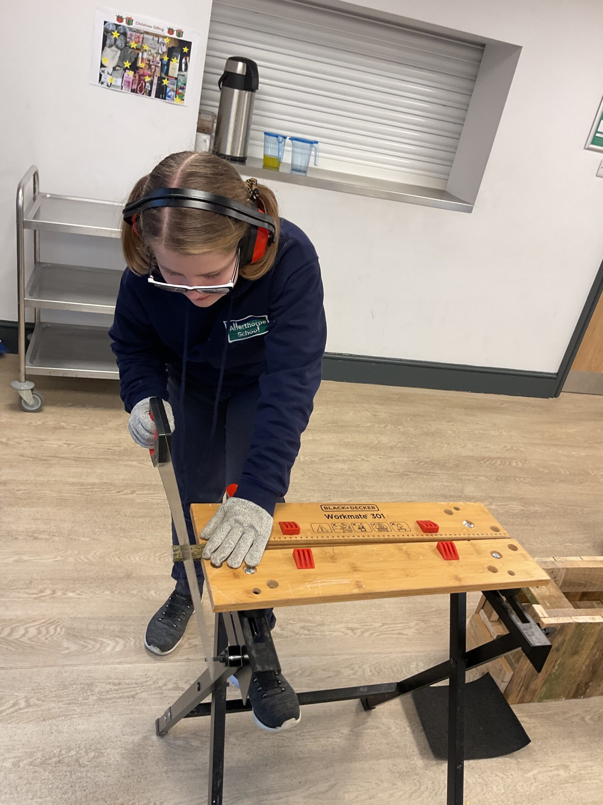 Supporting conservation and outdoor education at Allerthorpe Special Educational Needs School through hands-on Forest School projects.